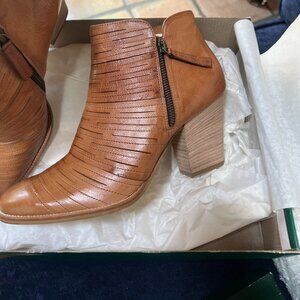Paul Green Bootie